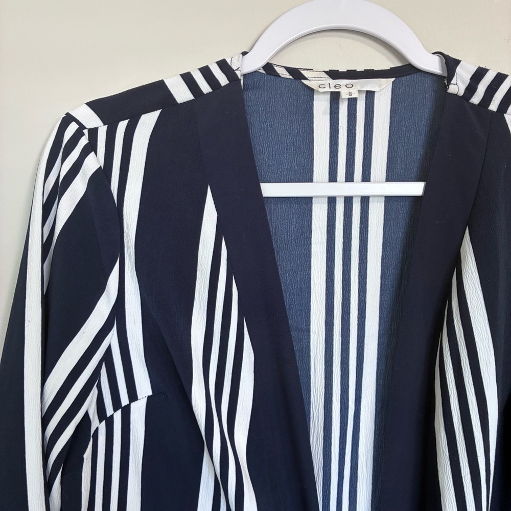 Cleo - Blue and White Striped Drifter Length Top - M - Picture 4 of 9